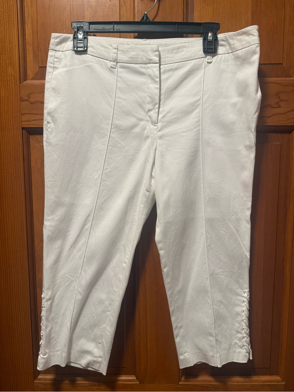New Directions White Capri Pants Size 12p